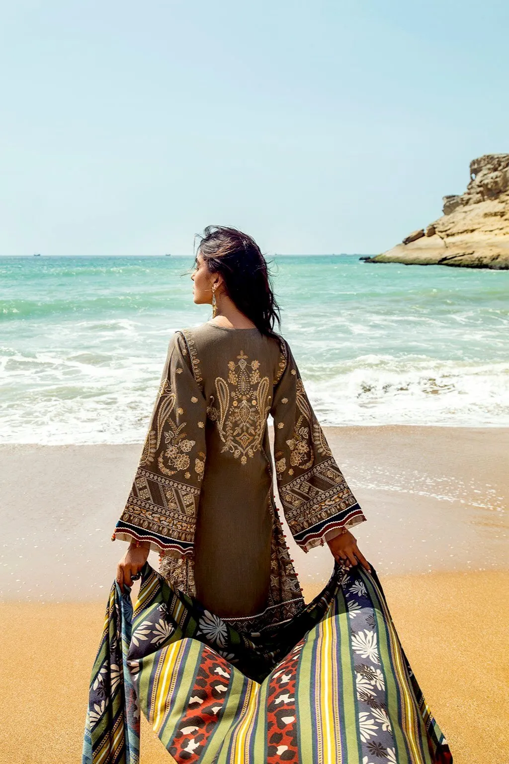 Baroque Khaddar Winter Collection – HAZEL WOOD