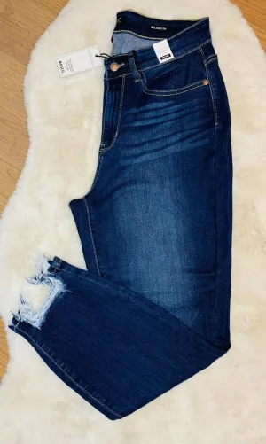 JUDY BLUE MID RISE RELAXED FIT JEANS