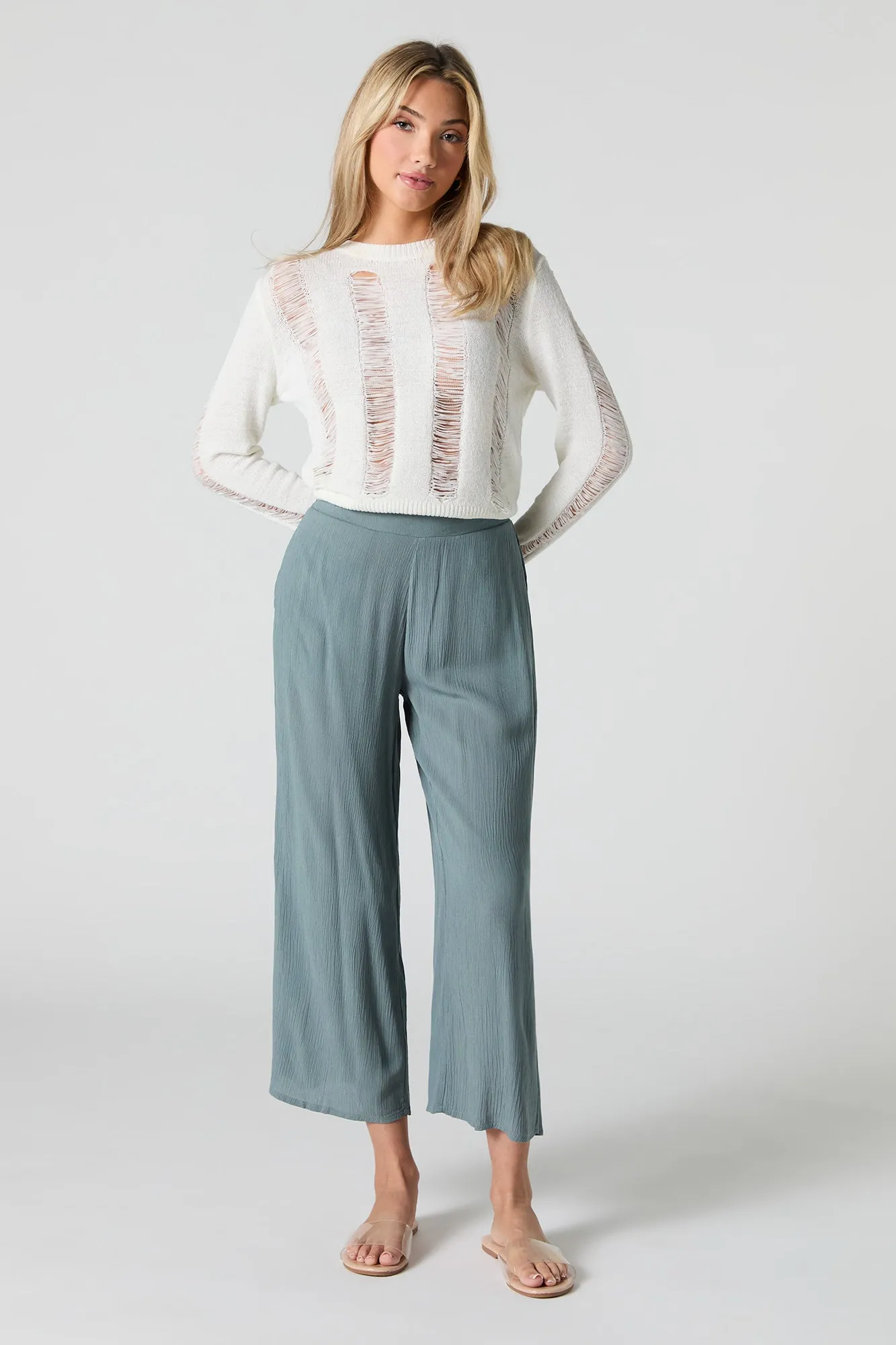 Textured Flowy Cropped Pant